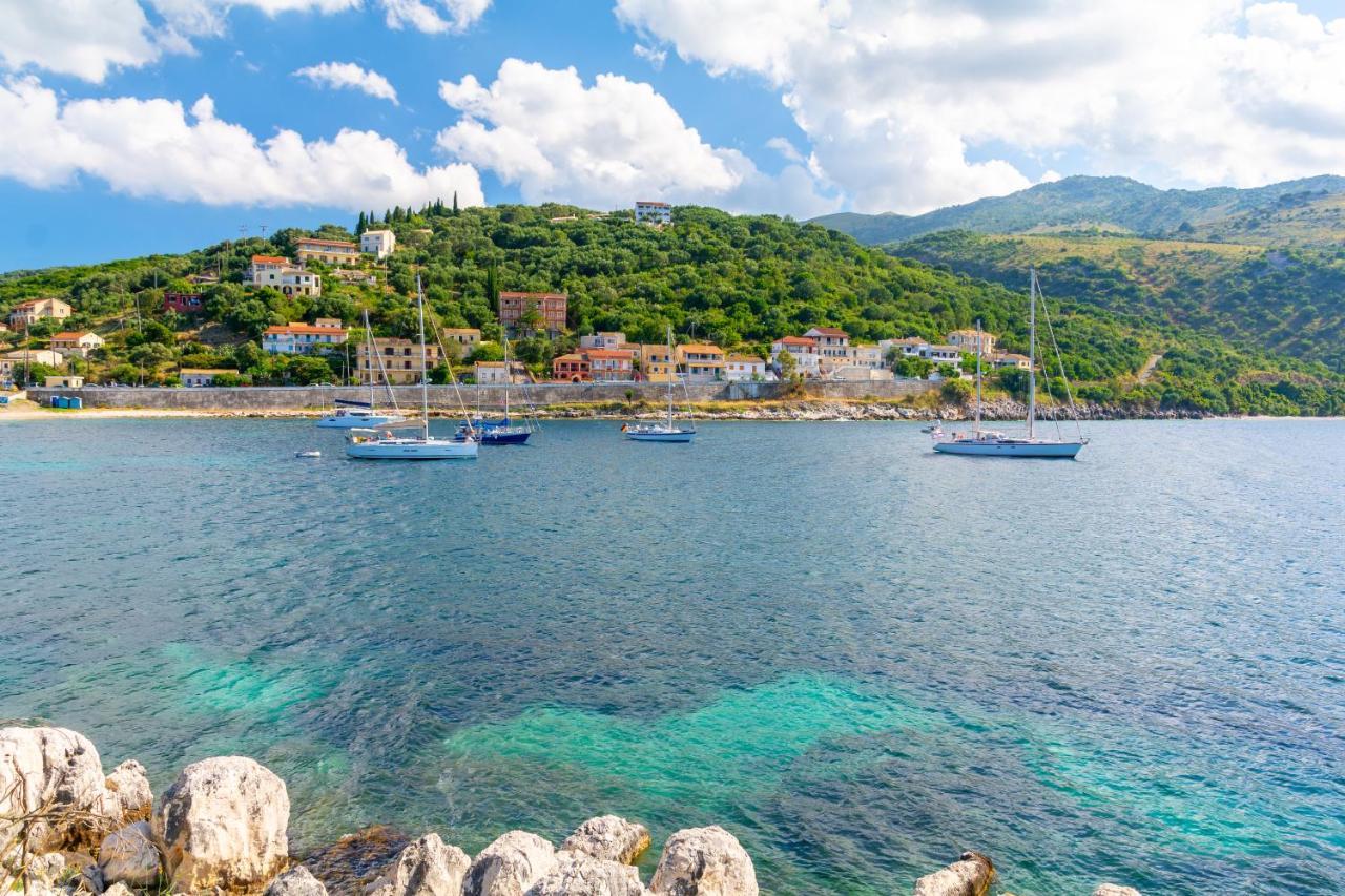 Sunflower Apartments & Studios Kassiopi Luaran gambar