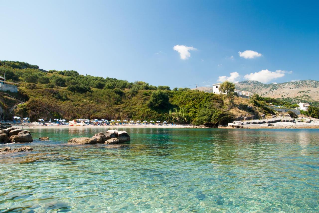 Sunflower Apartments & Studios Kassiopi Luaran gambar