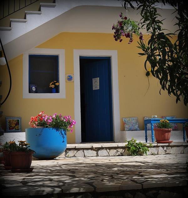 Sunflower Apartments & Studios Kassiopi Luaran gambar