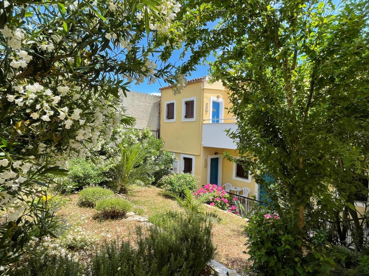 Sunflower Apartments & Studios Kassiopi Luaran gambar
