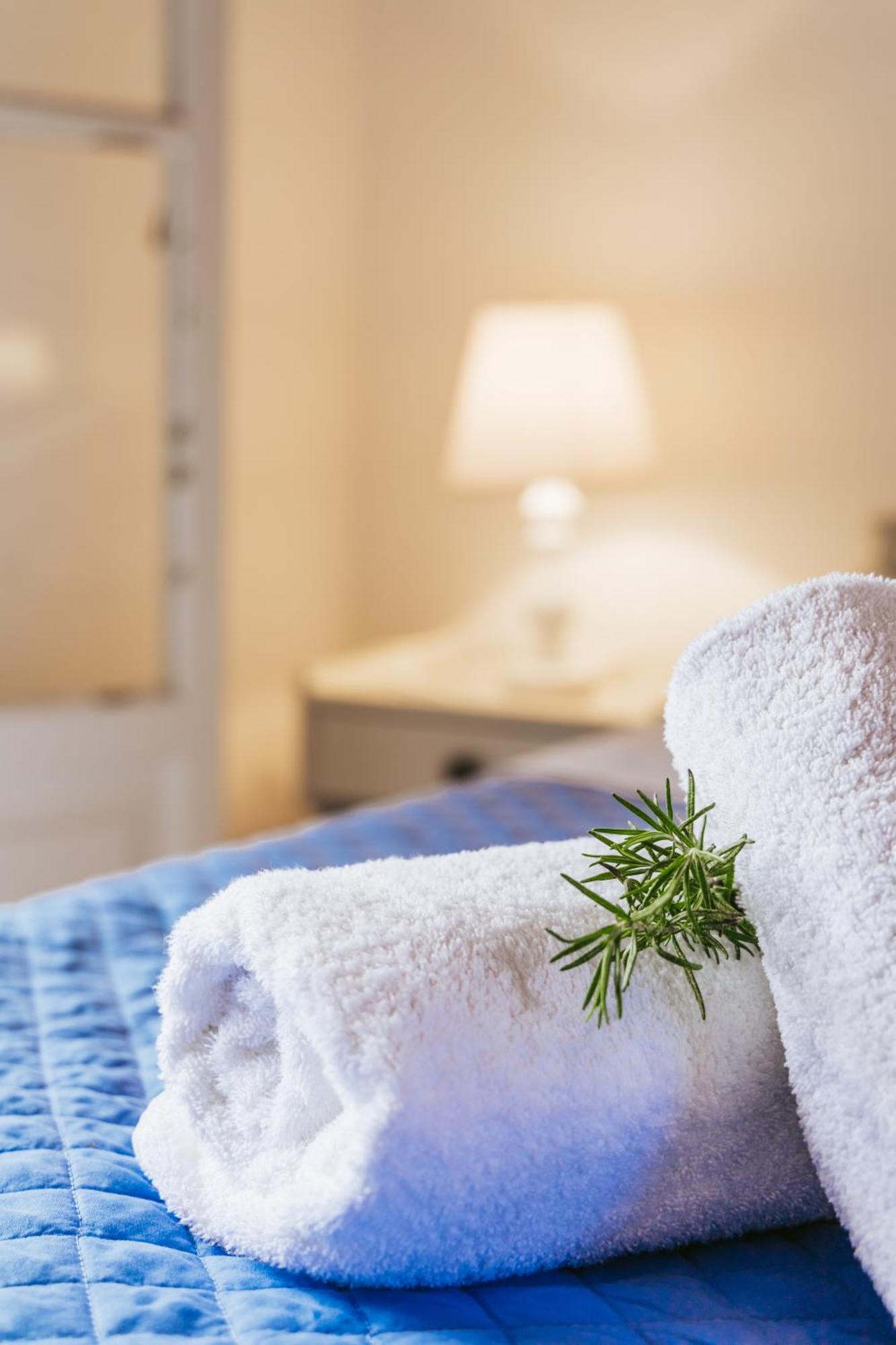 Sunflower Apartments & Studios Kassiopi Luaran gambar