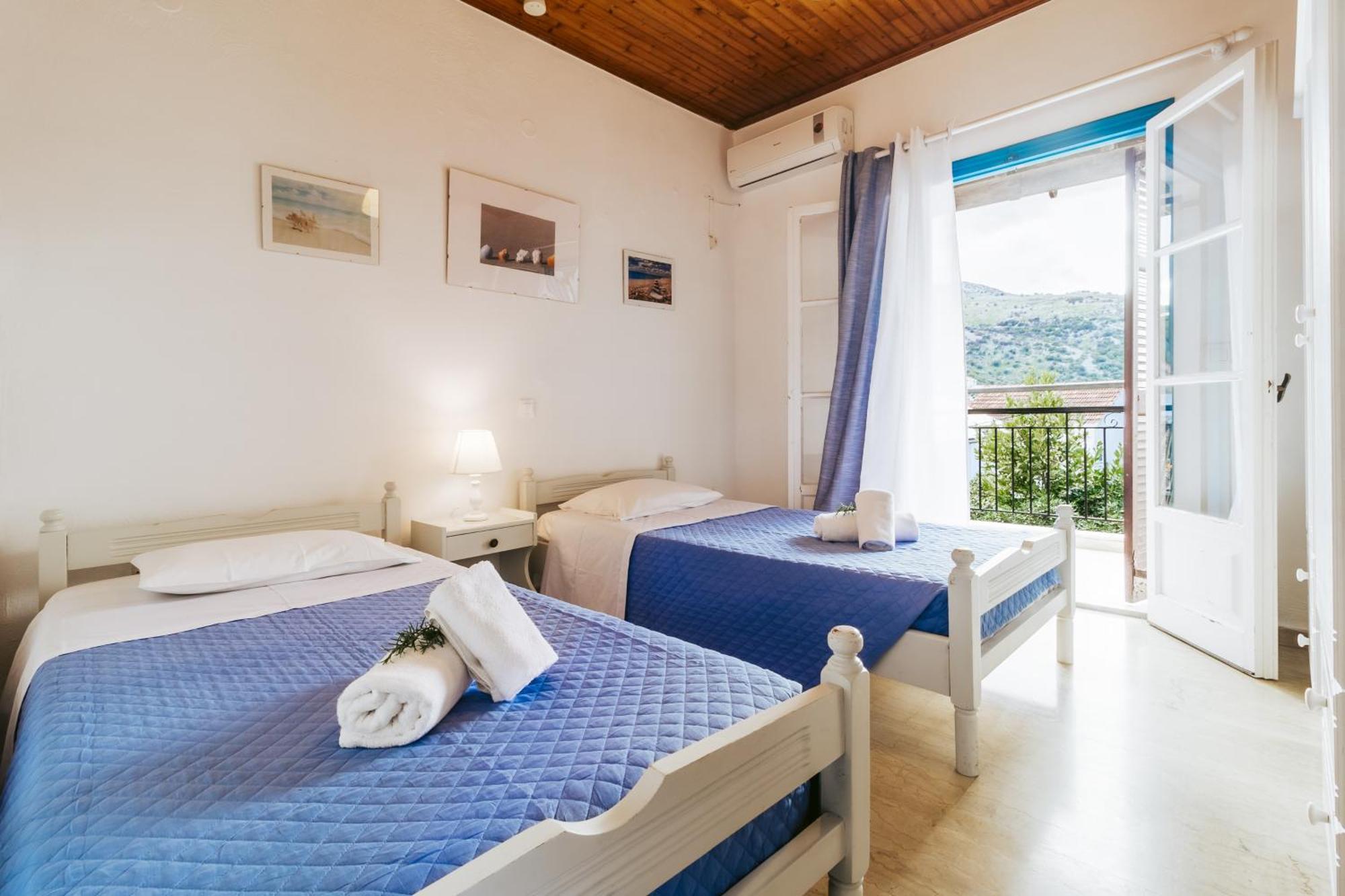 Sunflower Apartments & Studios Kassiopi Luaran gambar