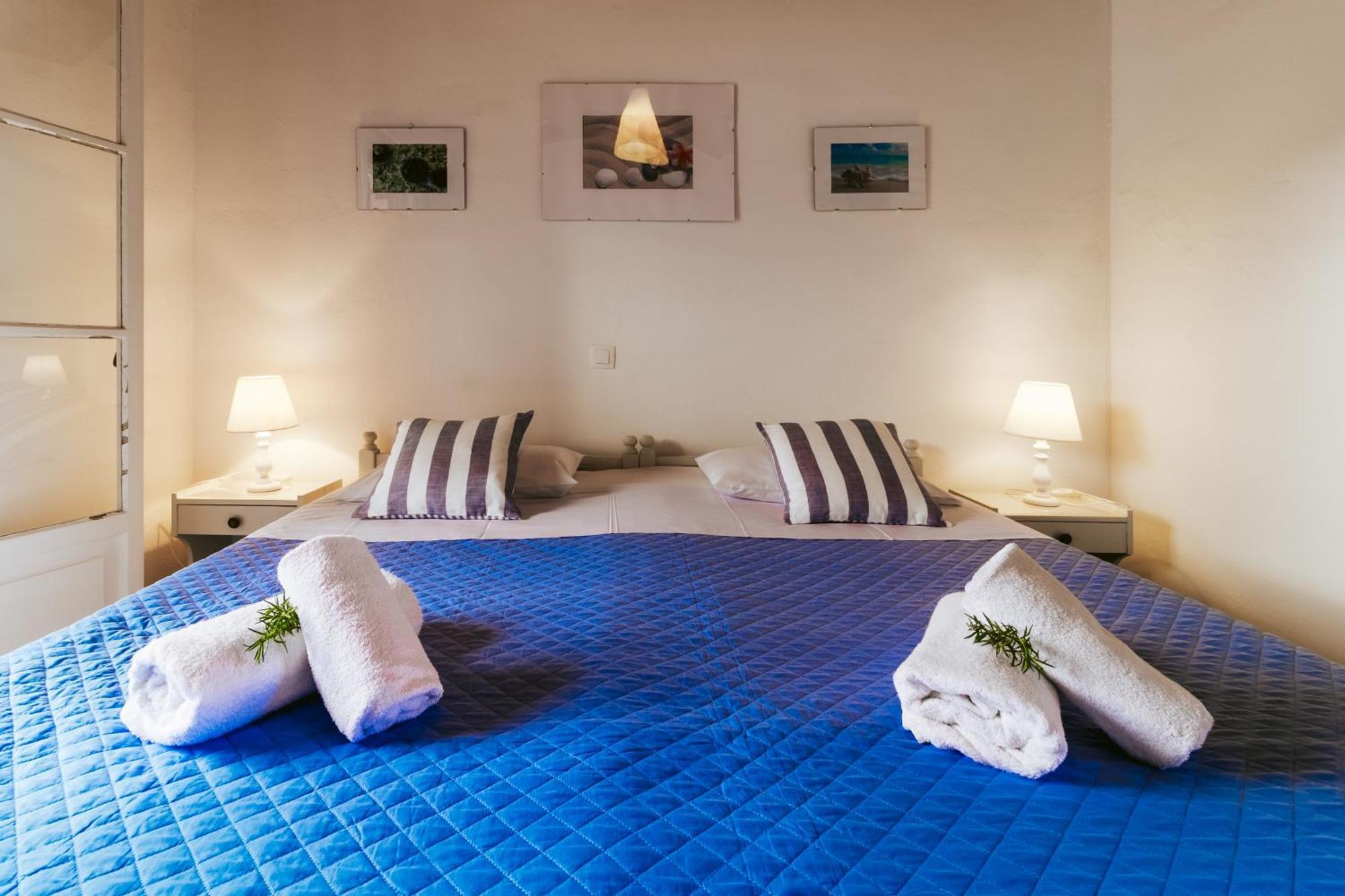 Sunflower Apartments & Studios Kassiopi Luaran gambar